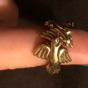 Unique Yellow Gold Doves Ring